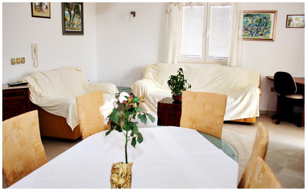 Apartments Ruza Primošten Pokoj fotografie